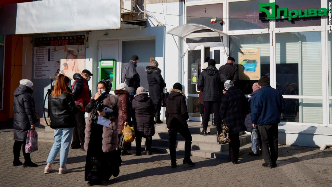 Le autorità ucraine hanno annunciato che l'attacco informatico prendeva di mira le banche e il ministero della Difesa ucraino

