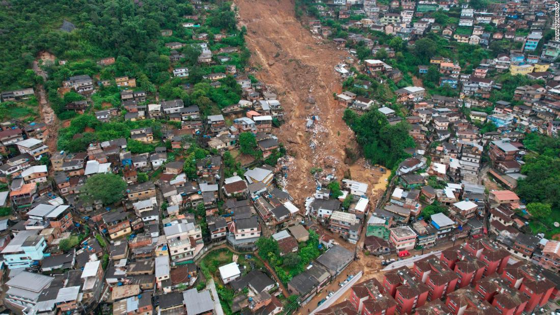 Frane e inondazioni in Brasile hanno ucciso almeno 44 persone

