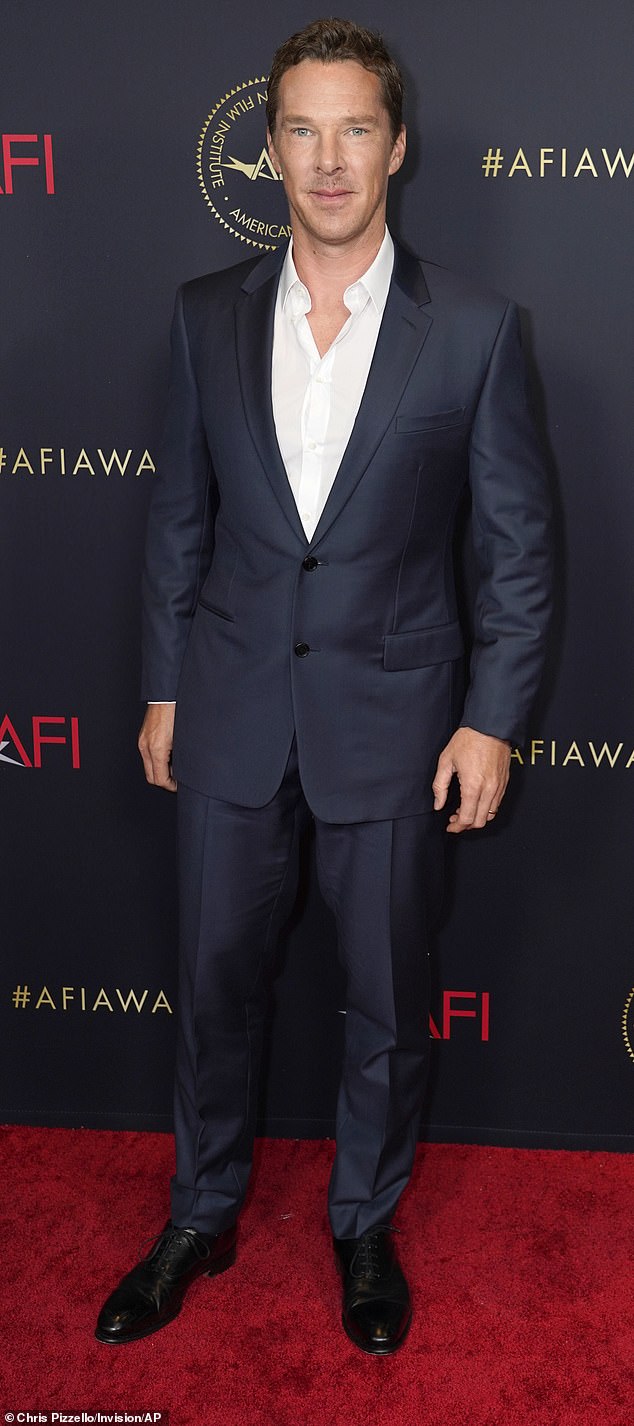Benedict Cumberbatch arriva all'AFI Awards Luncheon venerdì 11 marzo 2022 al Beverly Wilshire Hotel di Beverly Hills, California