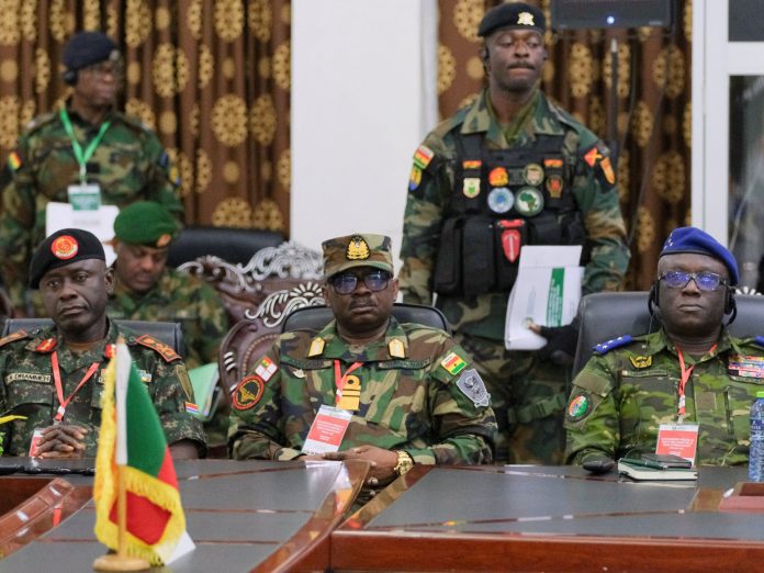  I leader della difesa dell'ECOWAS concordano il 