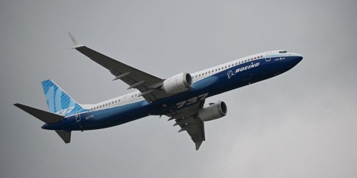  Le azioni Boeing crollano.  Le consegne di 737 sono a rischio dopo il loro rilascio presso Spirit AeroSystems.

