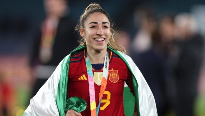 Olga Carmona: la campionessa della Coppa del mondo femminile viene a sapere della morte del padre dopo aver portato la Spagna alla vittoria

