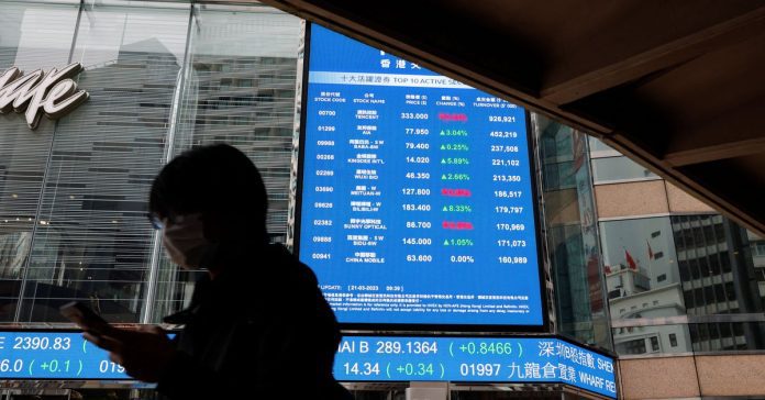 Le azioni asiatiche sono crollate mentre gli investitori si preparavano ad una settimana impegnativa per le banche centrali

