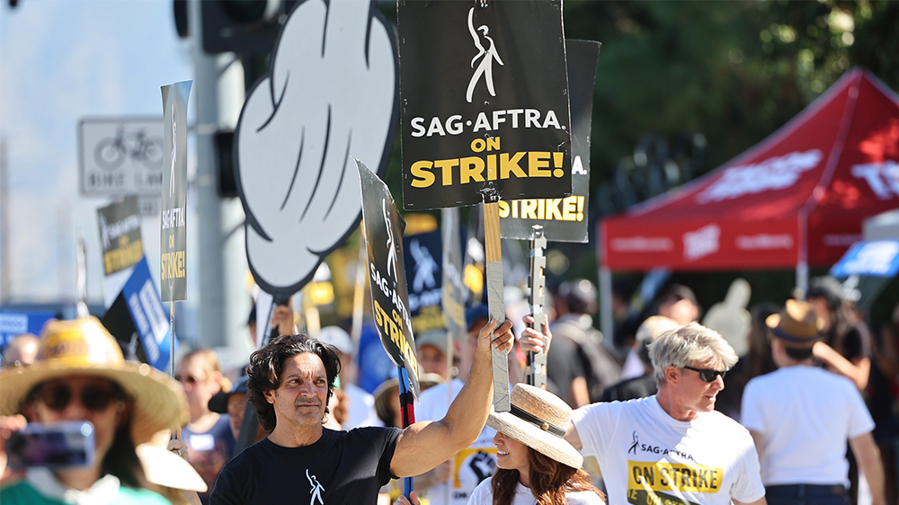 SAG-AFTRA afferma che le due parti rimangono "lontane" sulle questioni chiave dello sciopero