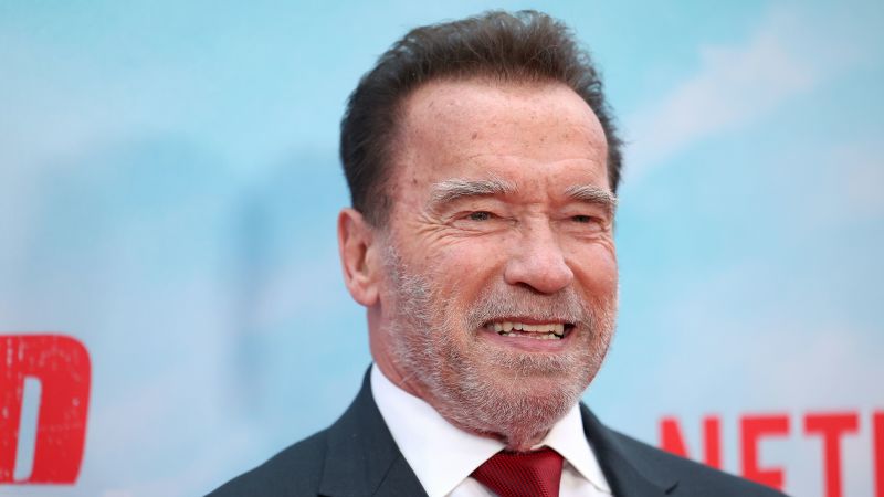 La nipote di Arnold Schwarzenegger è più ossessionata dai suoi cavalli domestici che da lui