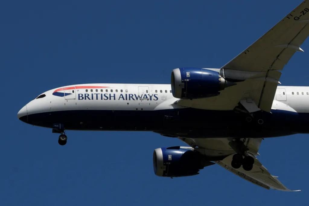 Due aerei Boeing sono atterrati all'aeroporto di Londra Heathrow