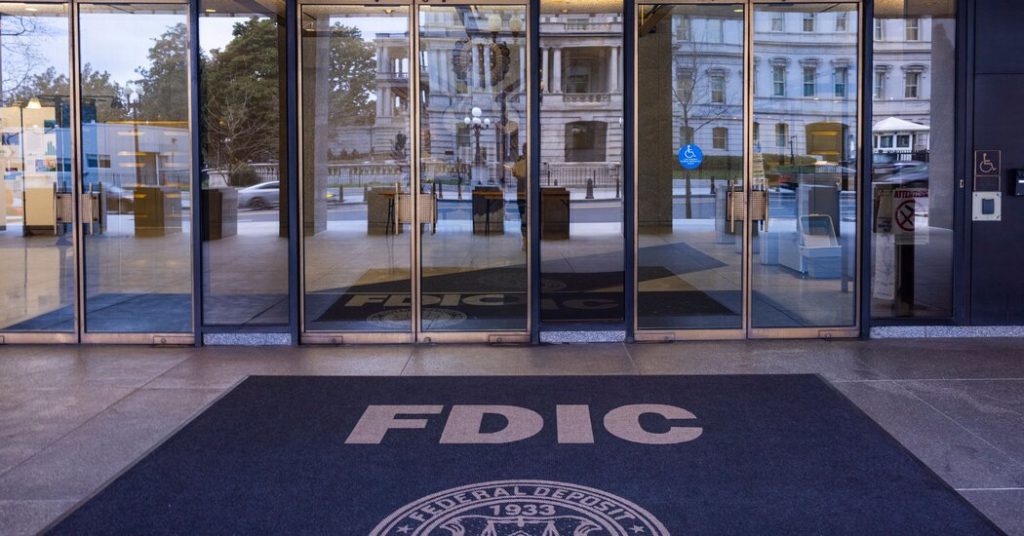 Le indagini rilevano una cultura tossica alla FDIC e prendono di mira il suo leader