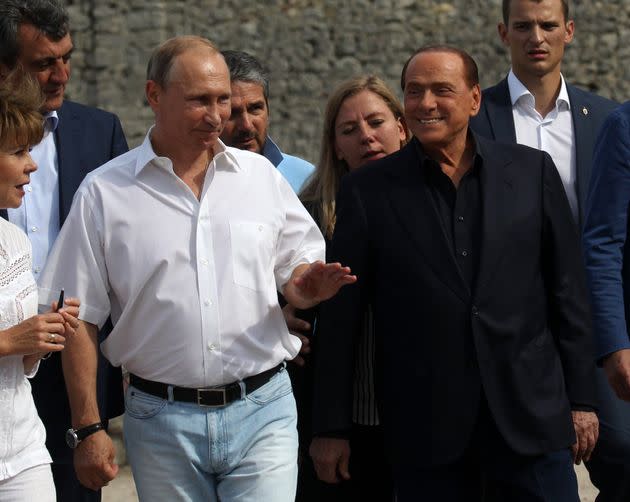 Si dice che il presidente russo Vladimir Putin e l'ex primo ministro italiano Silvio Berlusconi, fotografati nel 2015, abbiano fatto insieme un'indimenticabile battuta di pesca.
