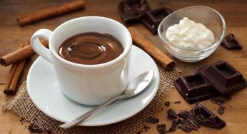 In inverno non si può fare a meno della cioccolata calda: il segreto dei baristi per un risultato denso e cremoso